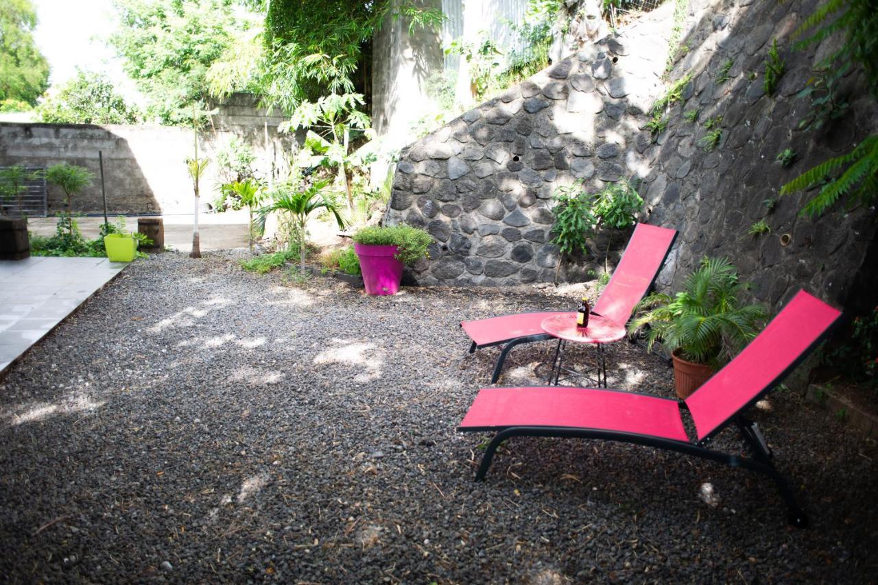 Le Bambou T3 Centre Ville Sainte Clotilde Rez De Jardin Bois de Nefles  Exterior foto
